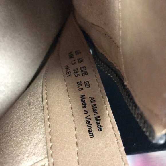 SOUL Naturalizer Women's Haley Ankle Boot - Picture 9 of 11